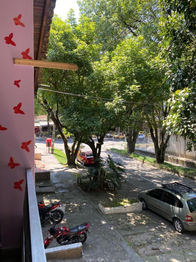 Hostel Urban City Medellin Bagian luar foto