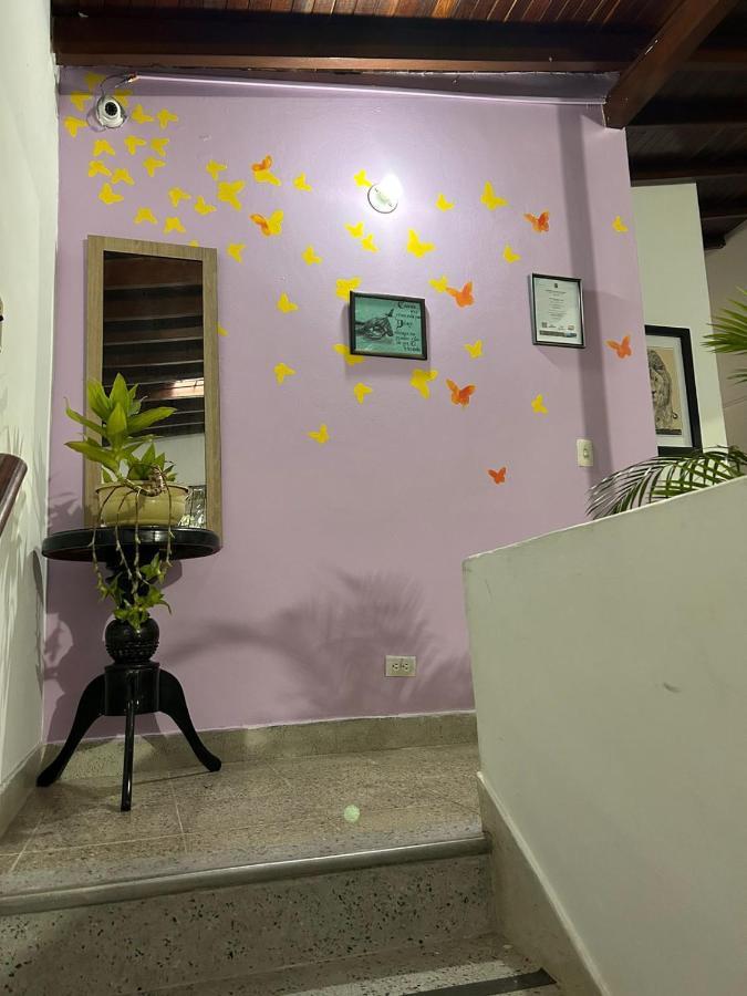 Hostel Urban City Medellin Bagian luar foto