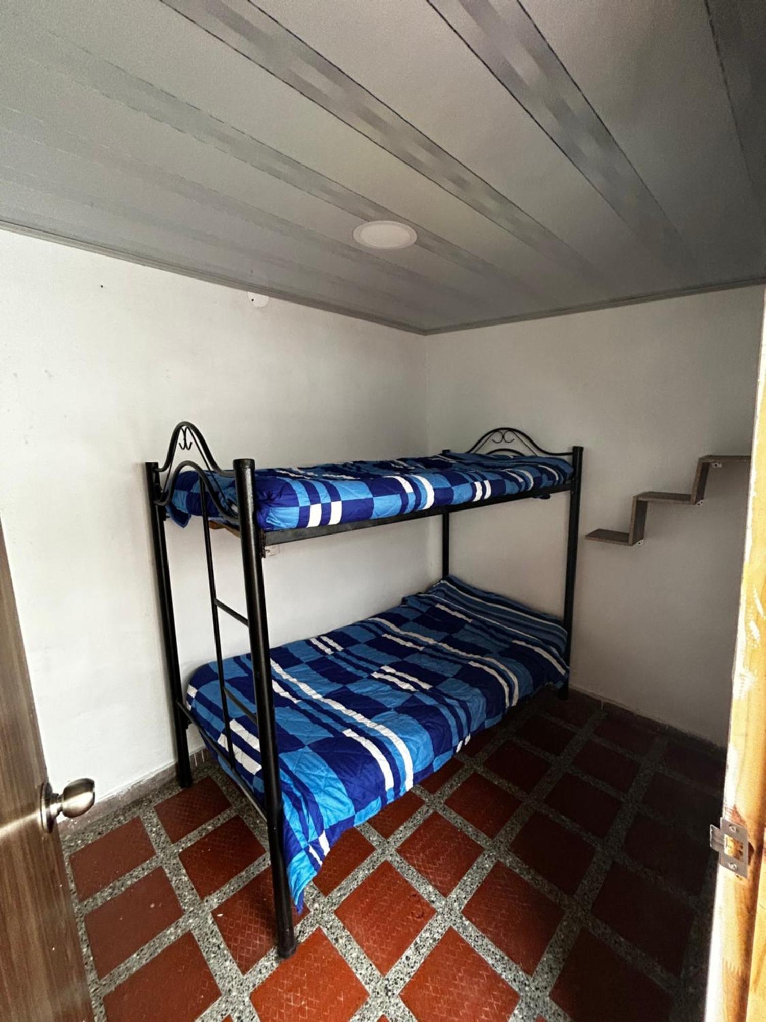 Hostel Urban City Medellin Bagian luar foto