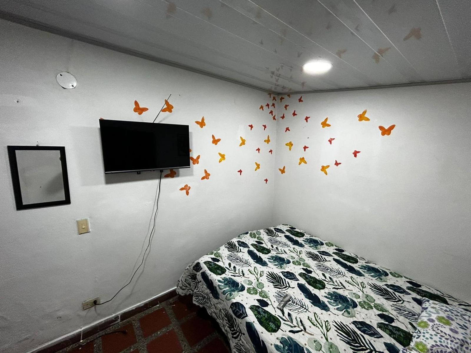 Hostel Urban City Medellin Bagian luar foto