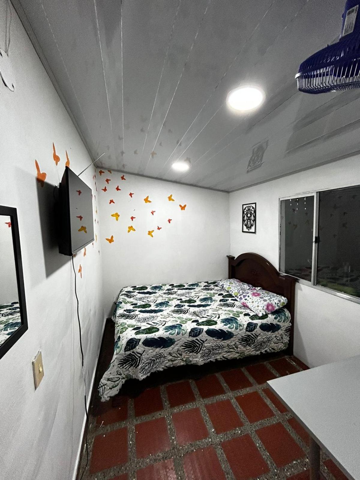 Hostel Urban City Medellin Bagian luar foto
