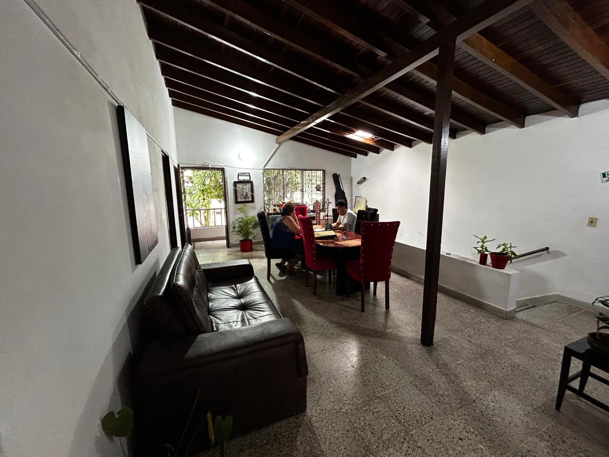 Hostel Urban City Medellin Bagian luar foto