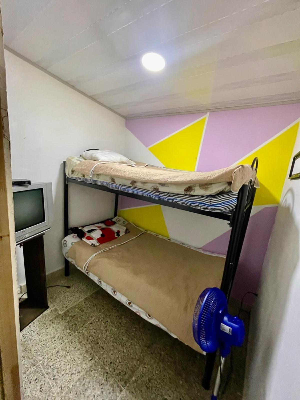 Hostel Urban City Medellin Bagian luar foto