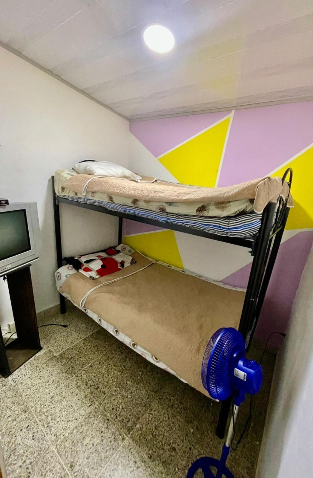 Hostel Urban City Medellin Bagian luar foto