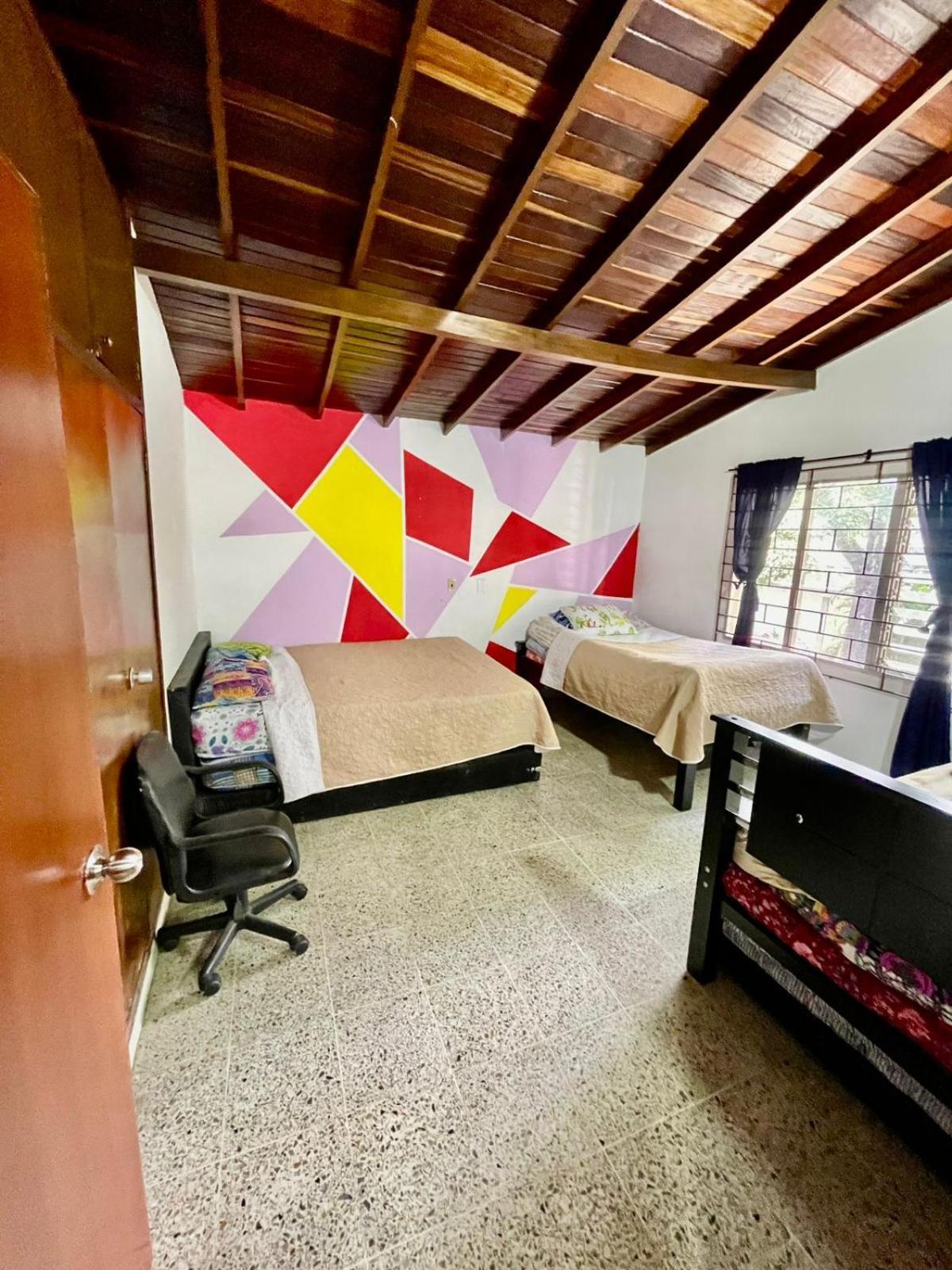 Hostel Urban City Medellin Bagian luar foto