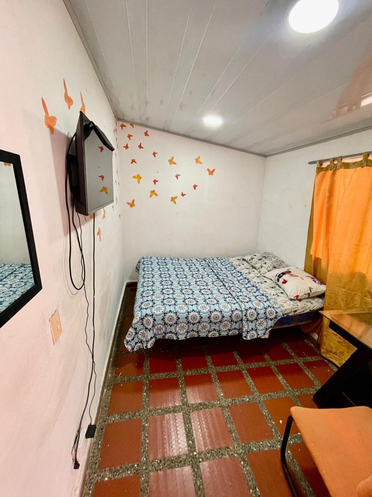 Hostel Urban City Medellin Bagian luar foto