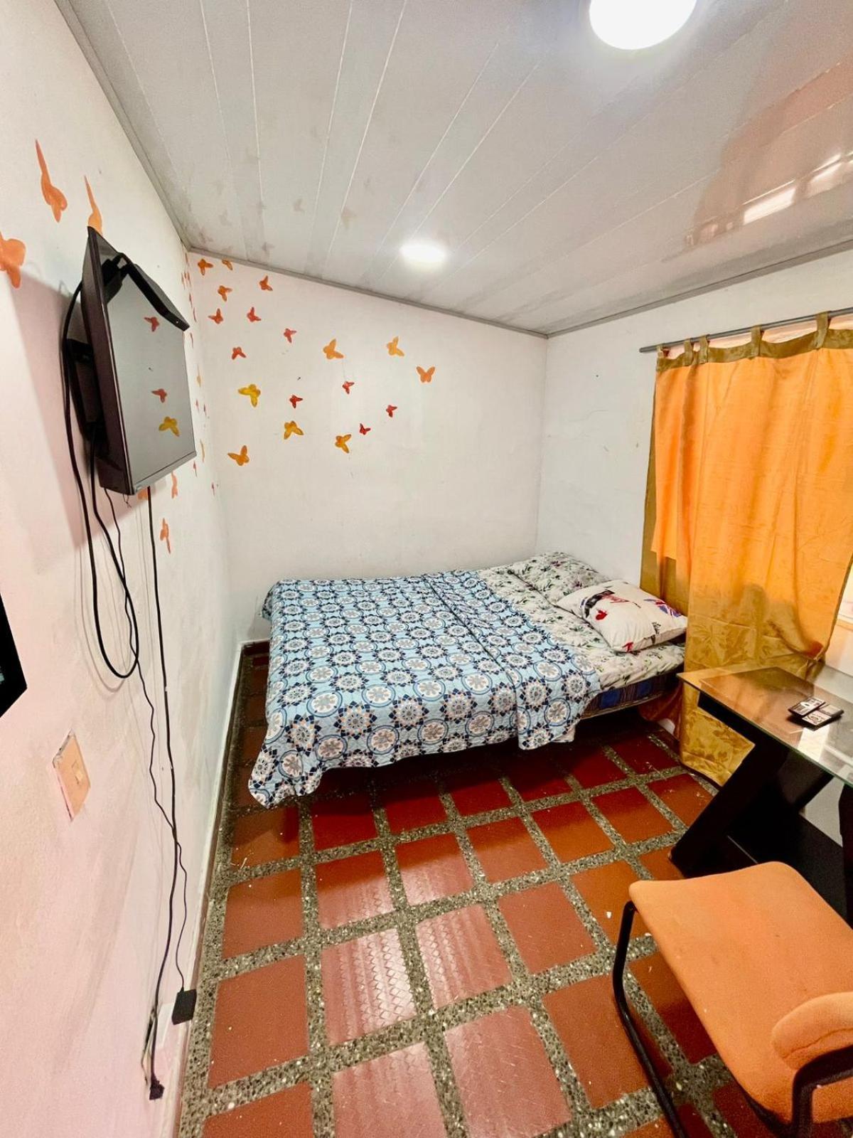 Hostel Urban City Medellin Bagian luar foto