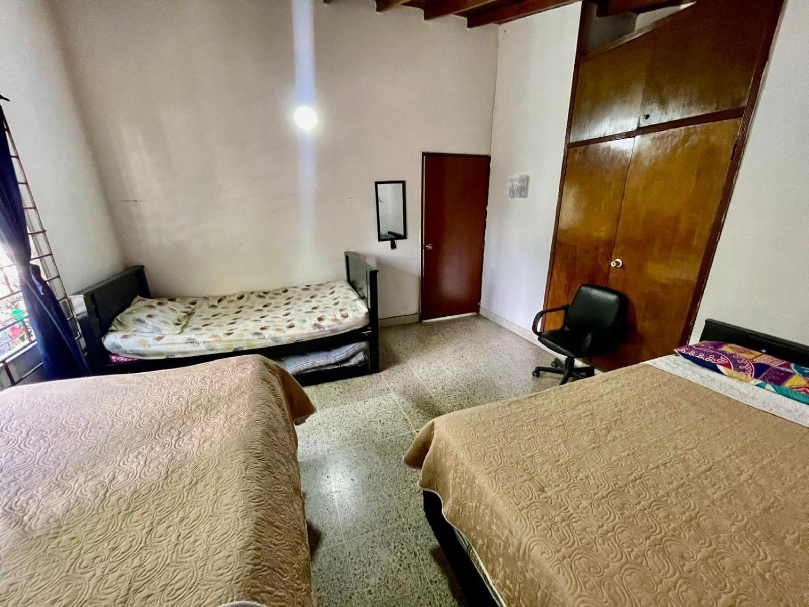 Hostel Urban City Medellin Bagian luar foto